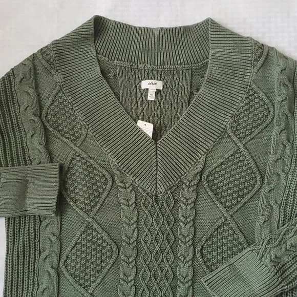 Aerie green cable knit vneck pullover sweater size XS - Picture 3 of 16